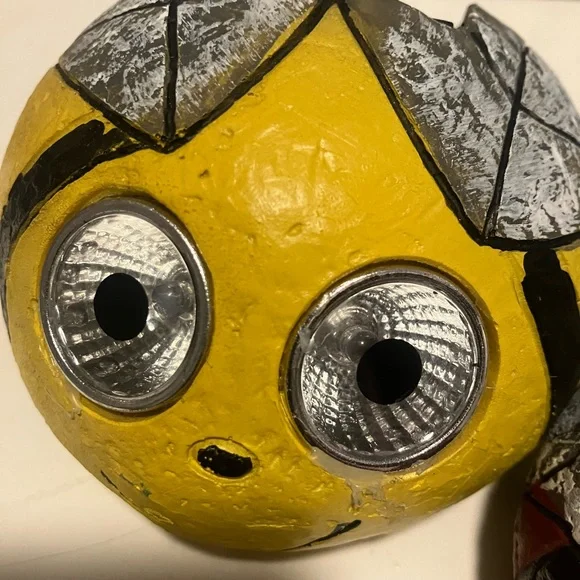 Set of Three Garden Ladybug With Solar Light - Picture 4 of 6